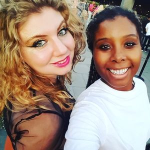 Meet your Posher, Maya